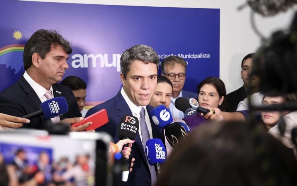 Congresso da Amupe reforça peso político dos prefeitos pernambucanos