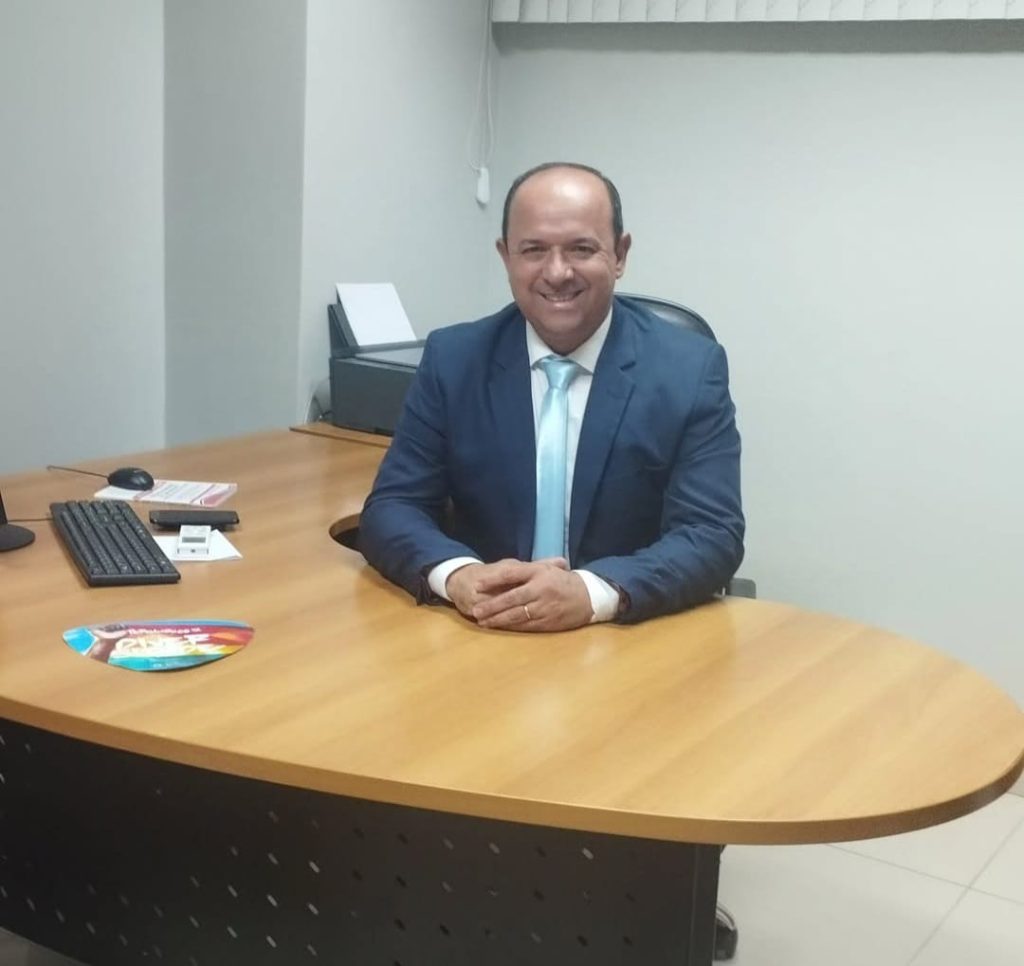 Vereador Fernando da Iza solicita a Governadora  Raquel Lyra e ao Secretário de Mobilidade,  Infraestrutura do Estado de Pernambuco, Diretor do DER/PE, no sentido de recapear a estrada vicinal que dá acesso ao Aeroporto de Garanhuns