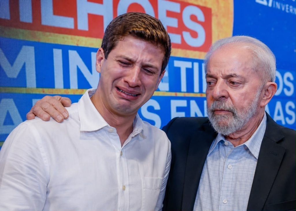 Foi chorar nos pés de Lula?” João Campos busca socorro em Brasília, mas presidente evita desgaste com Raquel Lyra