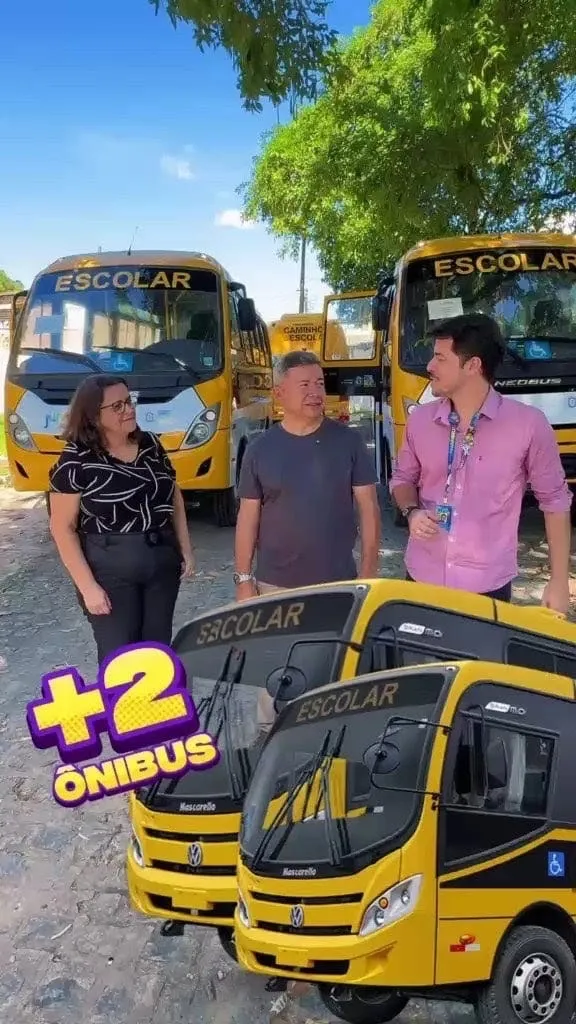 Prefeito de São João Wilson Lima cumpre agenda no Recife após chegar a Brasília e traz dois novos ônibus para o município