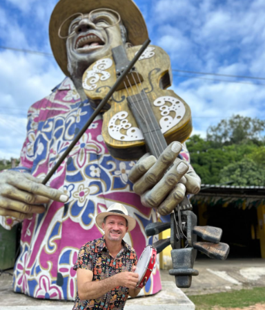 Família celebra os 80 anos de Mestre Salustiano com ação cultural em escolas de Olinda