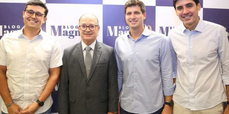 Em festa de 20 anos do blog, Magno Martins firma aliança com João Campos e chapa majoritária contra Raquel