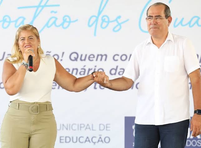 Prefeitos entram em campo para montar bancadas próprias na Alepe em 2026