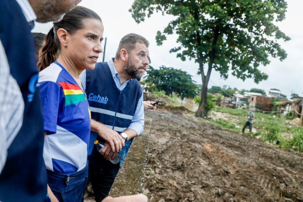 Raquel Lyra vistoria limpeza do Rio Beberibe e reforça ações emergenciais 