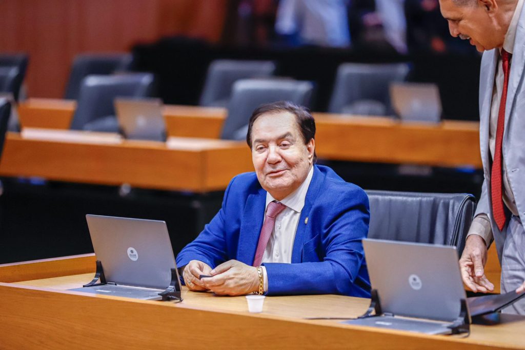 Izaías Régis comemora aprovação de projetos do Governo Raquel para auxílio às vítimas das chuvas