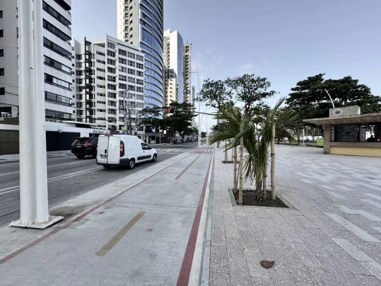 Prefeitura vai reformar 1º e 3º jardins e calçadão em frente à Feirinha por mais R$ 20 milhões antes de entregar Orla à empresa privada