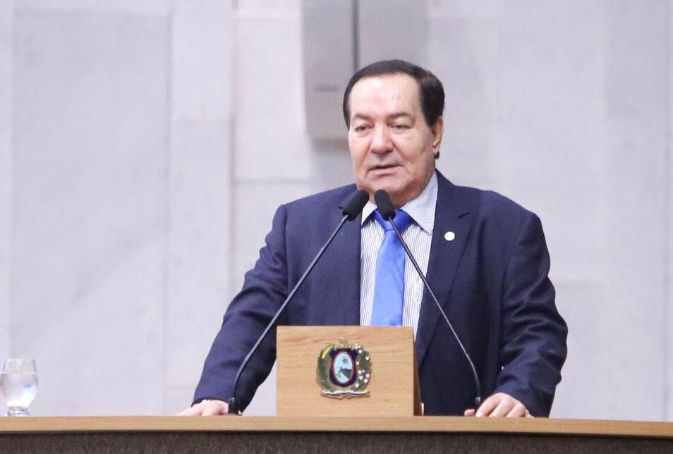 Izaías Régis visita Hospital Dom Moura e encaminhas demandas ao Governo