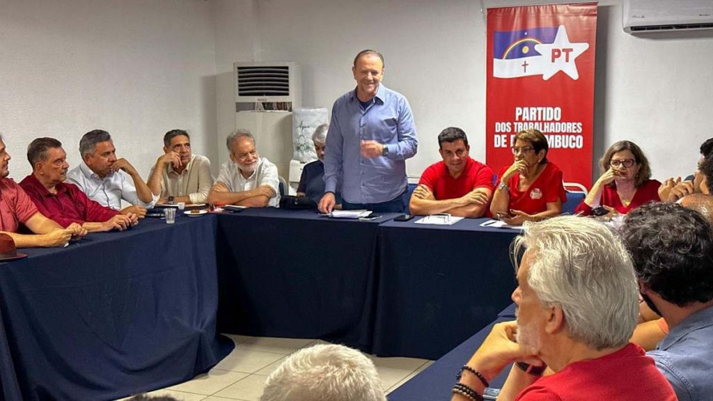 Edinho abre as portas para Raquel no palanque de Lula