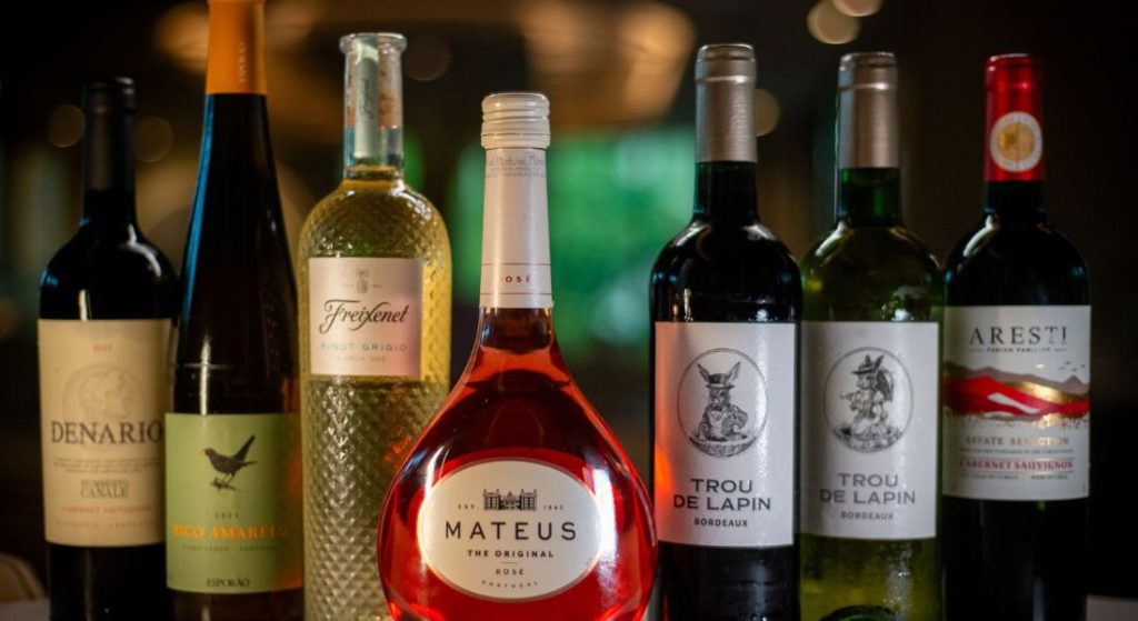 Happy hour com vinhos a preços promocionais nas Quintas do Vinho, em maio
