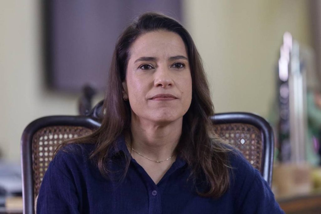 “Estou do lado do povo pernambucano” diz Raquel Lyra ao ser questionada sobre apoio a Lula