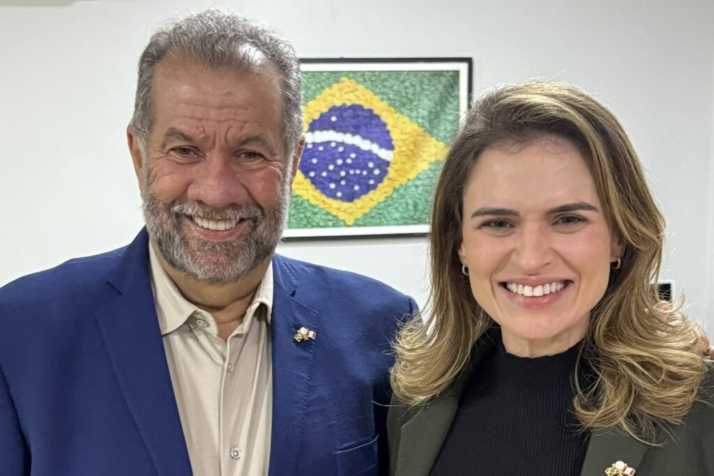 Marília e Lupi celebram oficialização do apoio de Lula à chapa da Frente Popular