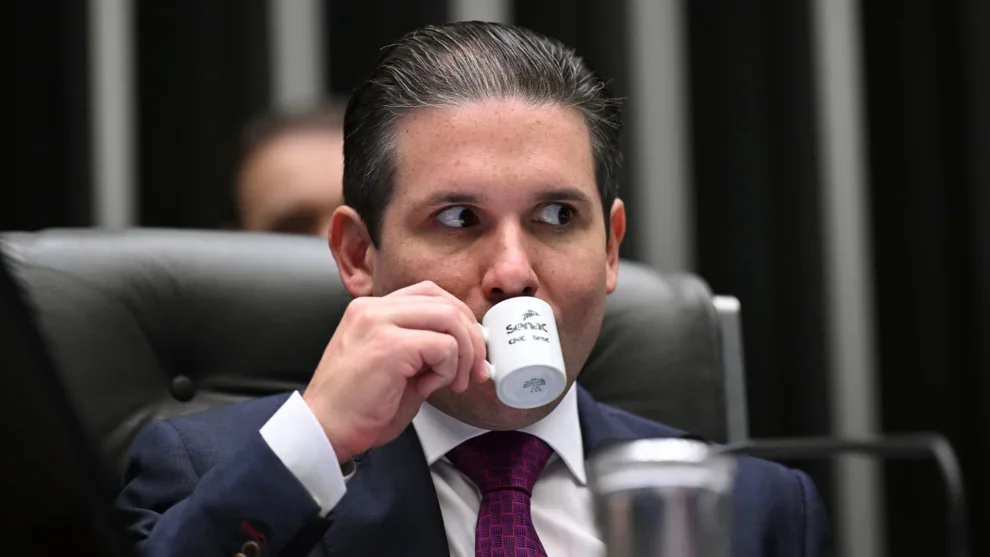 Governo decide retirar urgência do projeto que acaba com 6×1 para destravar pauta da Câmara