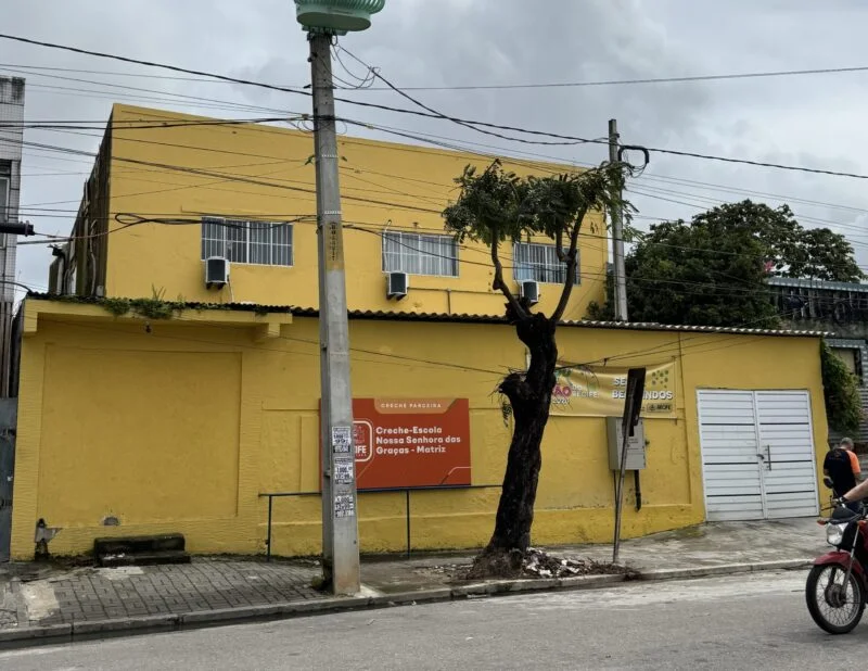 Creche contratada pela gestão do PSB no Recife é alvo de denúncias de maus tratos, insalubridade e falta de pessoal; grupo comanda 7 unidades e já faturou R$ 24,2 mi
