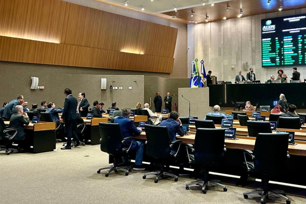 LIBERAÇÃO DE EMENDAS VIRA NOVO CAPÍTULO DA DISPUTA PELO GOVERNO DE PERNAMBUCO