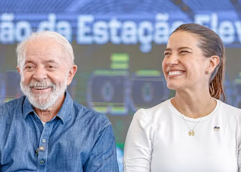 Prefeitos vão com Lula e com Raquel