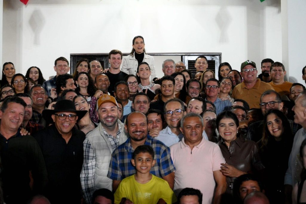 Chaparral reúne lideranças políticas em jantar com Raquel Lyra e Miguel Coelho 