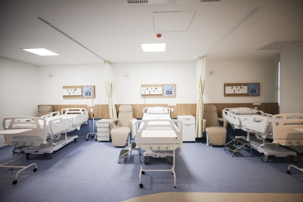 AS INAUGURAÇÕES DE JOÃO CAMPOS, DE R$ 101 MI PARA R$ 227 MI: A explosão no orçamento do hospital da Criança que ninguém conta