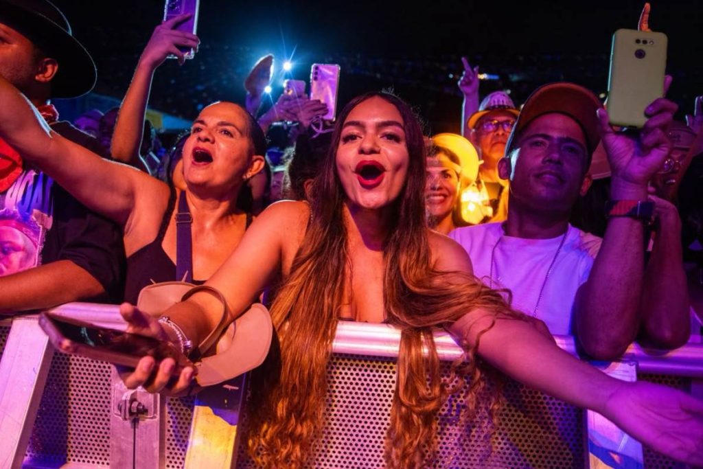 ‘Feliz que deu certo’: João Gomes encerra circuito São João Gomes no Recife Antigo