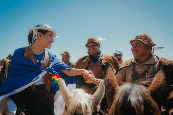 Recebida com carinho pelos sertanejos, Raquel celebra fé e tradição na 56º Missa do Vaqueiro, em Serrita