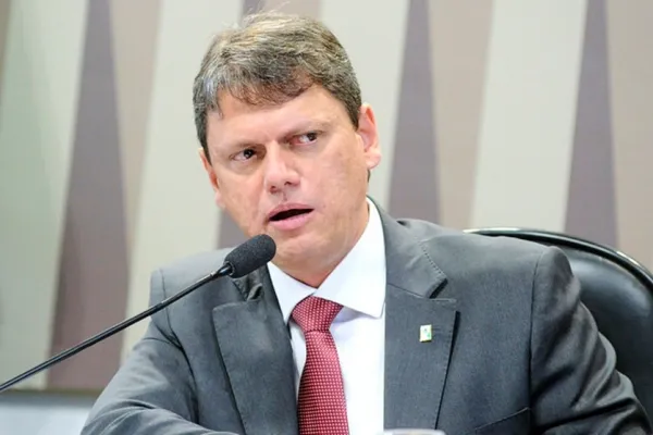 Datafolha: Tarcísio lidera com 46% dos votos para governo de SP, contra 30% de Haddad no 1º turno