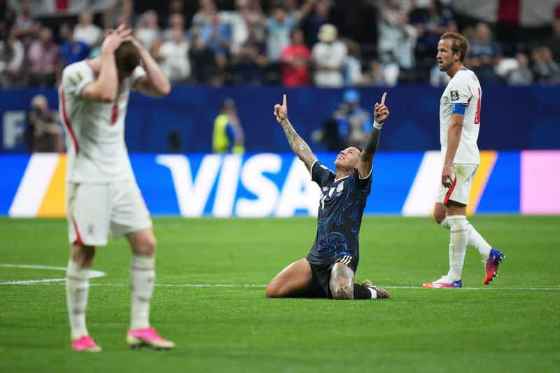 Argentina consegue virada épica diante dos ingleses e disputará 2ª final seguida de Copa