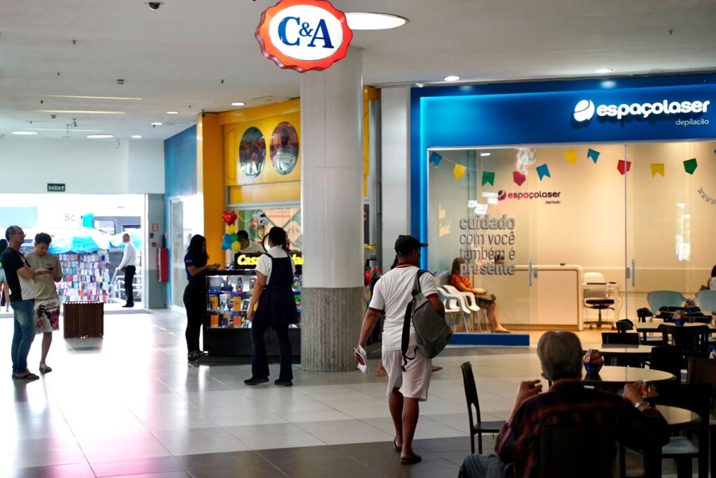 Pernambuco lidera crescimento do comércio varejista no Brasil em 2026