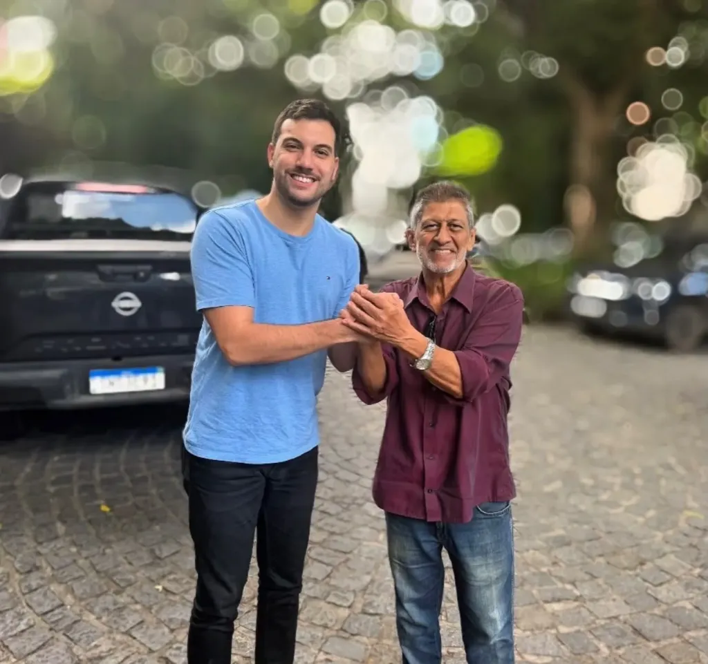 Flávio Gadelha Filho recebe apoio do ex-prefeito de Caetés, Zé da Luz