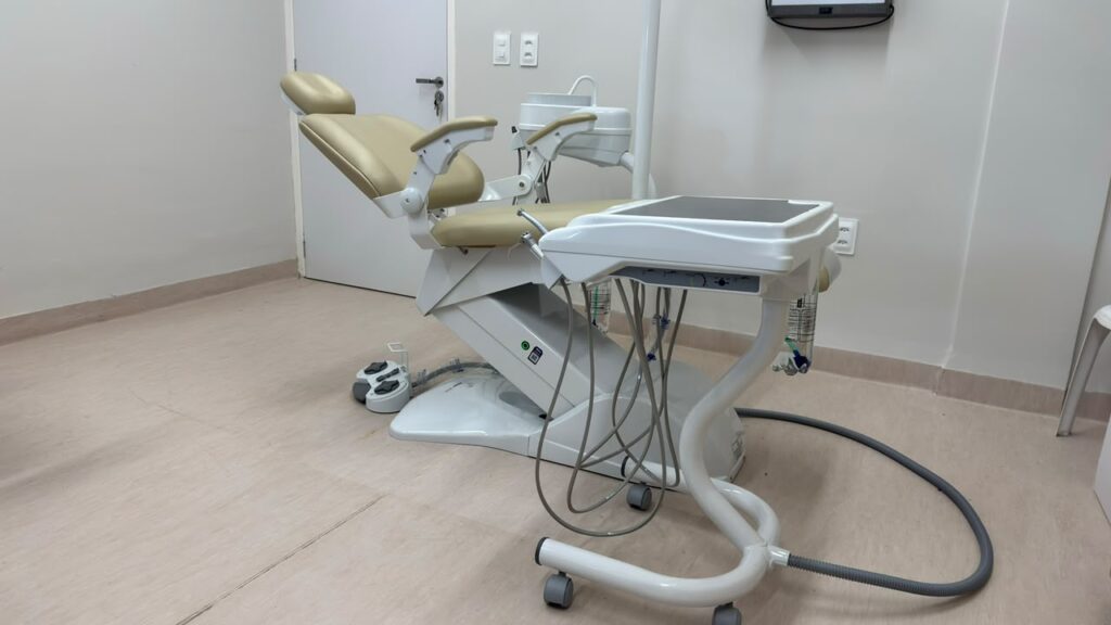 HRDM recebe nova cadeira odontológica e reforma consultório para fortalecer assistência
