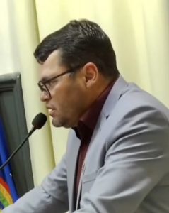 Raquel aciona Justiça Eleitoral contra vereador de Angelim, Maurílio Cavalcanti, por violência política e de gênero