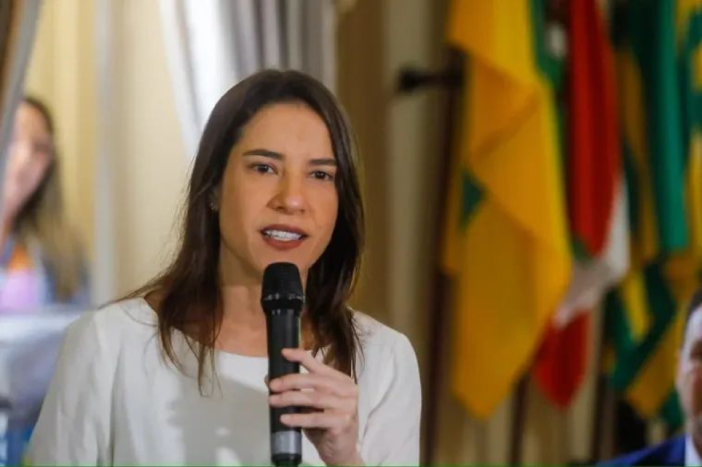 Seleção do Governo de Pernambuco para professores com salários de até R$ 5,1 mil tem inscrições abertas