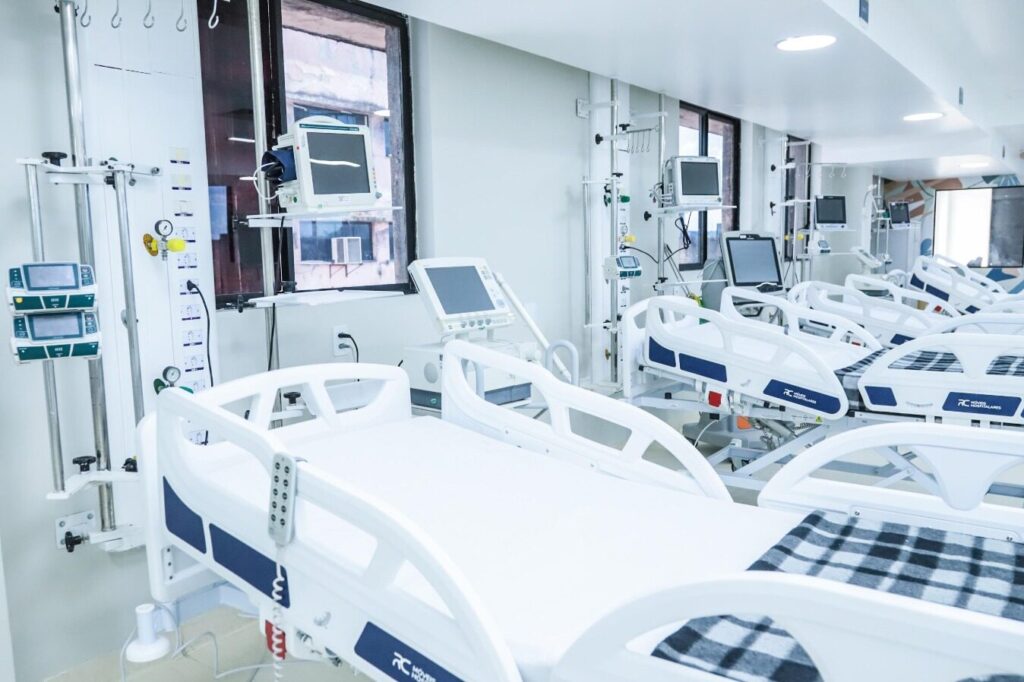 MAIS UMA: Governo de Pernambuco entrega UTI requalificada no Hospital Barão de Lucena 