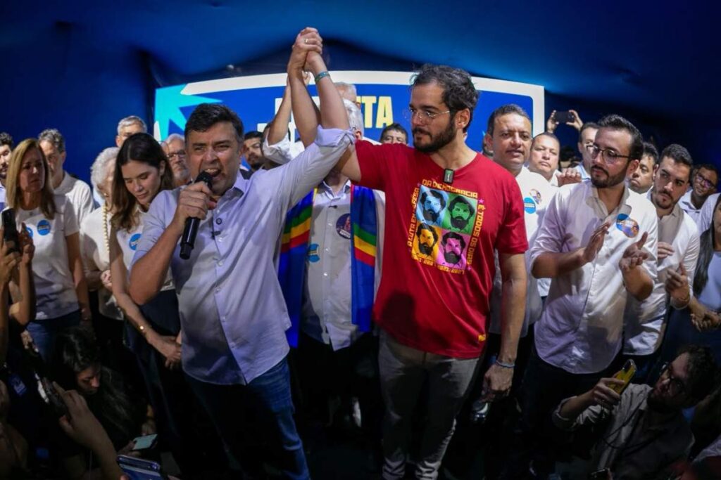 Ao lado de Túlio Gadêlha, Eduardo da Fonte minimiza ruído com Miguel Coelho em convenção do PP