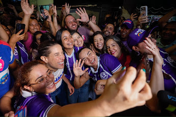 Em caminhada na Várzea, no Recife, Raquel reforça força das ruas: “A vontade que vem do povo vai ser manifestada”