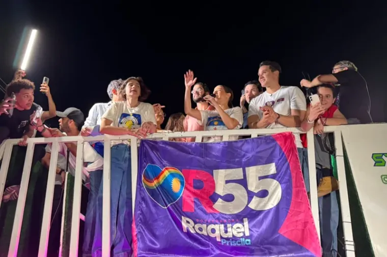 Raquel Lyra reforça parceria com Lula e defende gestão em caminhada no Recife