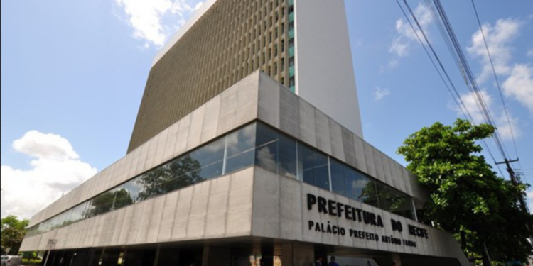 Secretaria que financia apoiadores de João Campos (PSB) possui R$ 20 milhões de irregularidade em prestação de contas