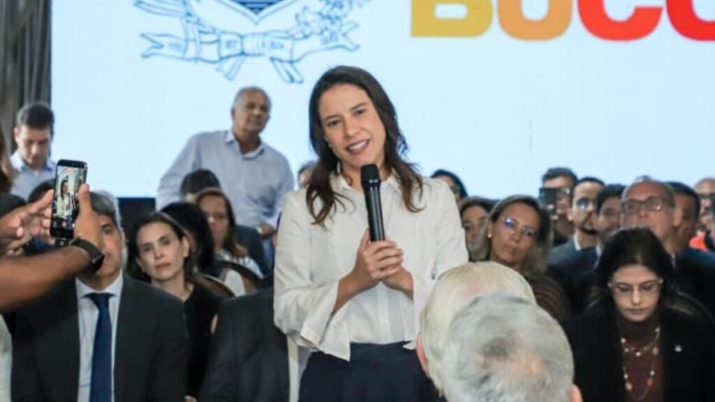 Raquel chega à reta final com vantagem na guerra das estruturas