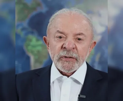 “É fundamental que se investigue todo mundo, sem blindagem”, diz Lula sobre caso Master