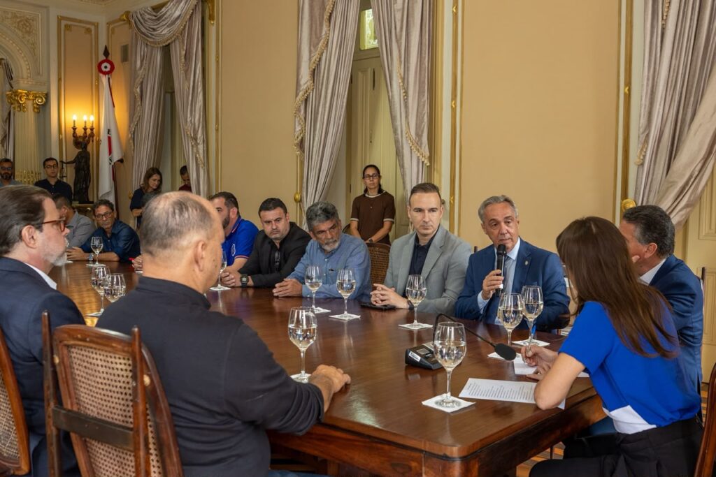 “O futebol pernambucano é maior que as bets”, afirma Raquel ao anunciar apoio aos clubes