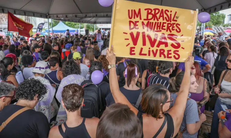 Ela foi chamada de louca, de matadora de maridos e de querer ser dona do próprio corpo; sofreu inúmeras violências, e ninguém fez nada: Casos de violência política de gênero crescem 11 vezes em 4 anos